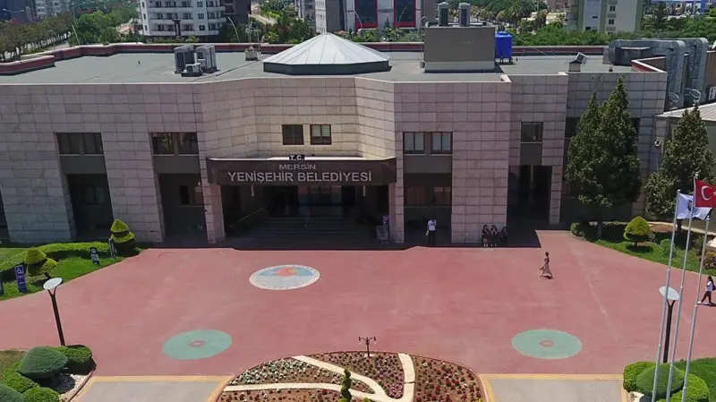 Mersin Yenişehir Belediyesi’ne soruşturmada 30’a yakın gözaltı