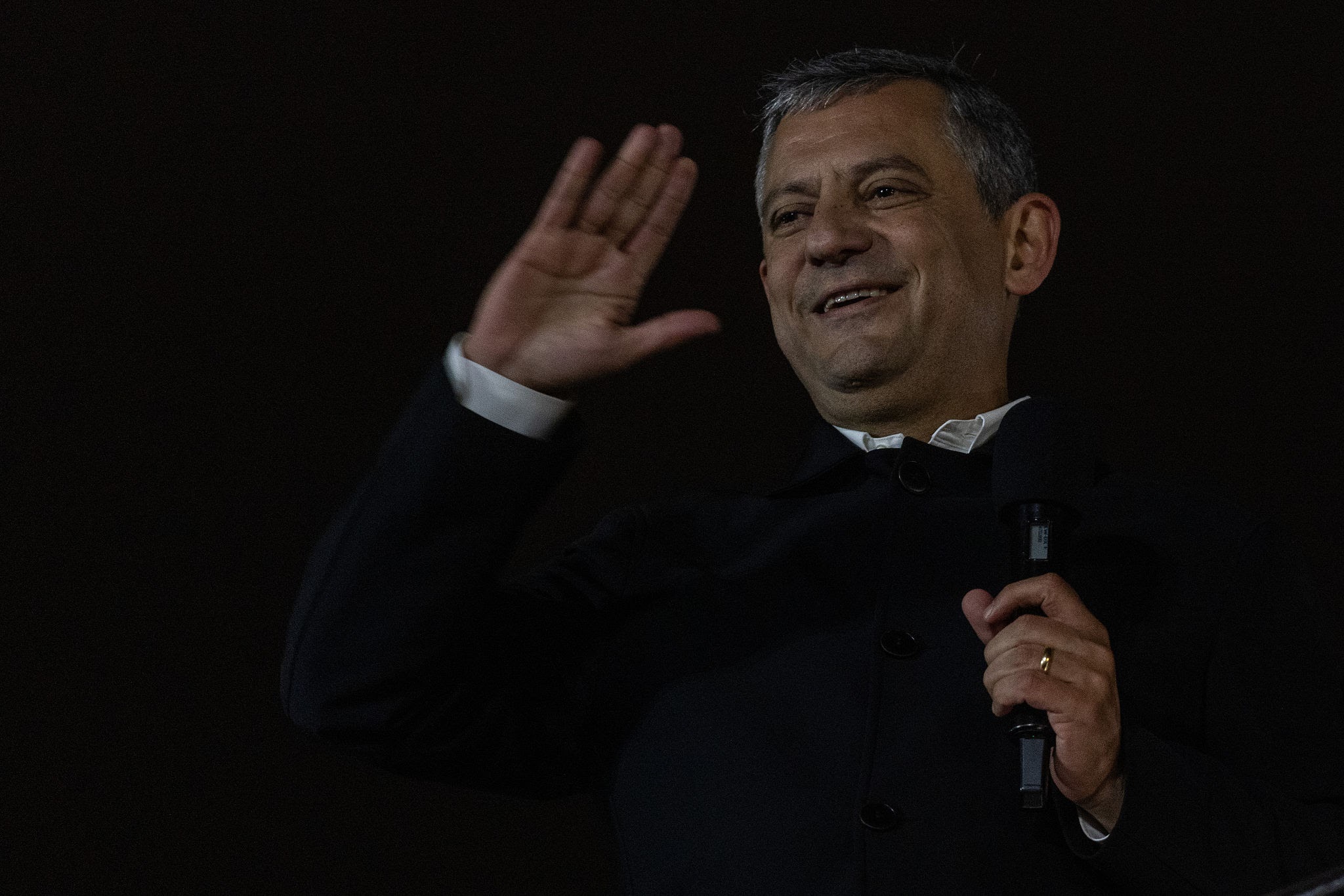 Özgür Özel’den “Sandık” Resti: “Demokrasiye Pusu Kuramazsınız!”