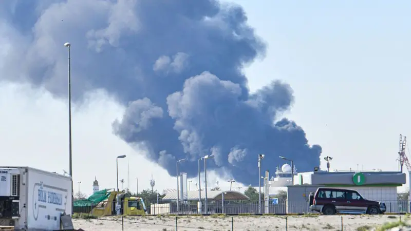 Kuveyt’te petrol rafinerisi ve su arıtma tesisine saldırı